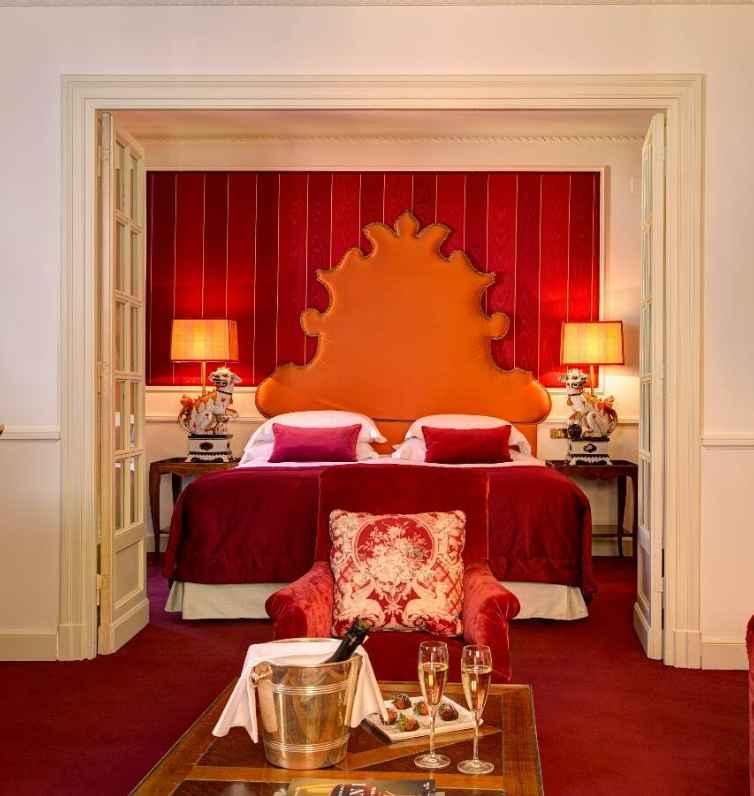cani foo Hotel Inghilterra - Roma